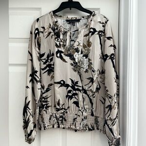 Like new White House Black Market blouse